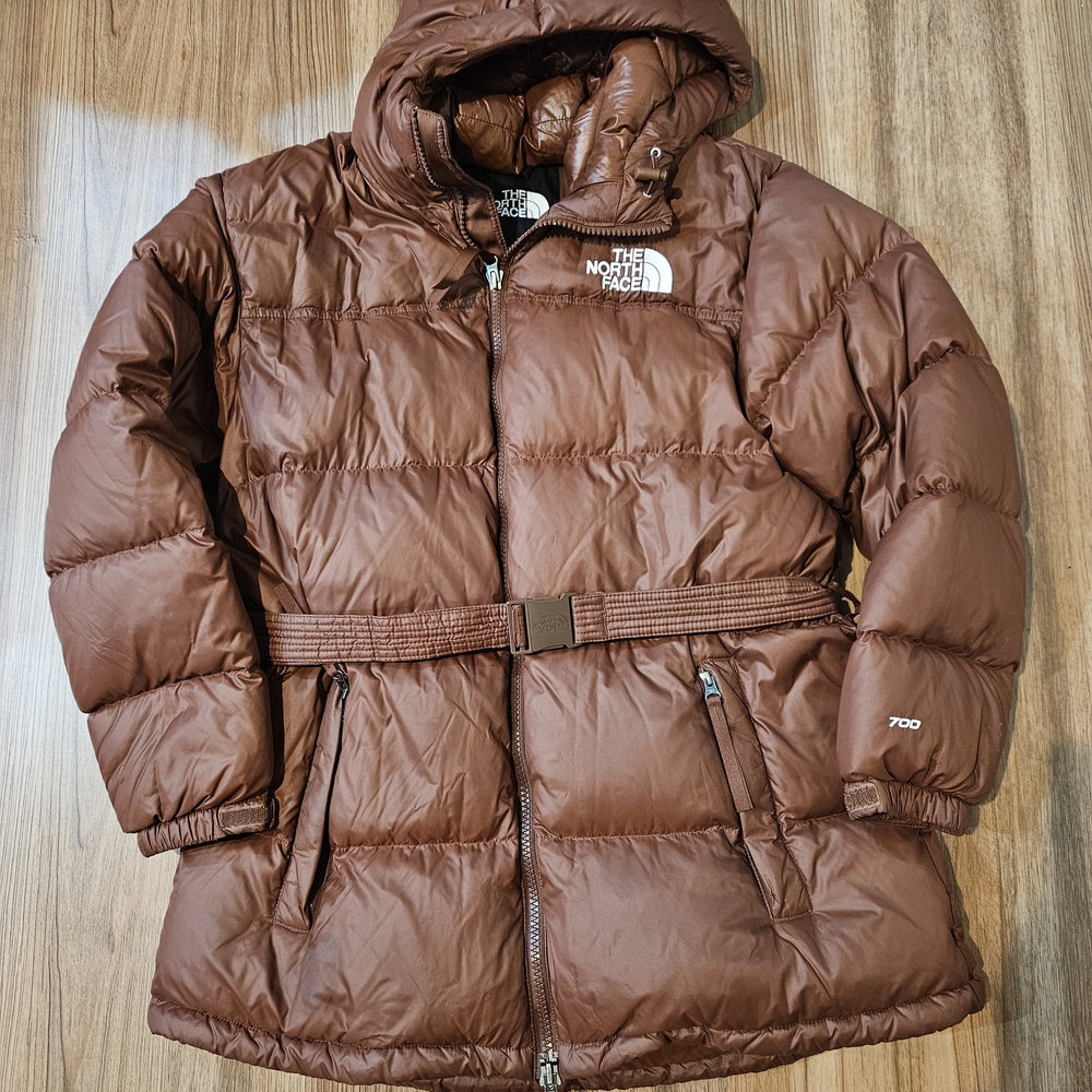 The North Face Women's Neptse Brown Oak Belted Puffer Jacket. 700 Fill.Size Lg.